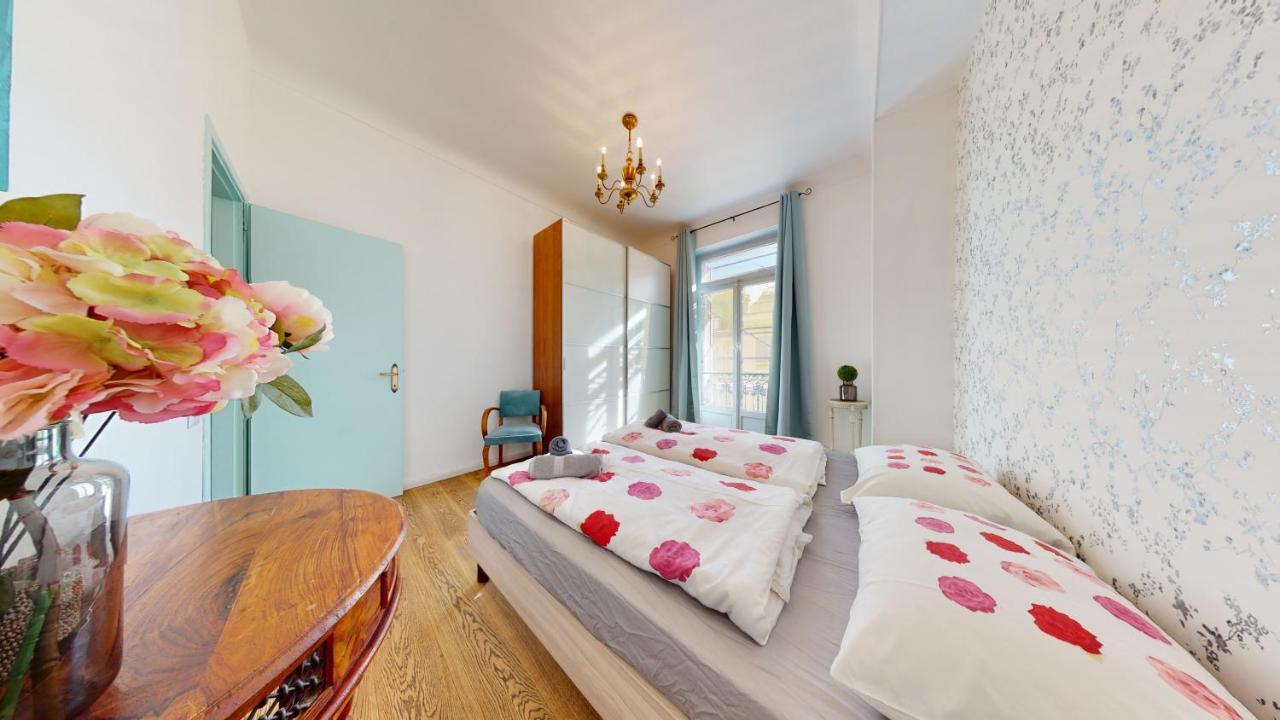 شقة Les Fleurs Astoria مينتون المظهر الخارجي الصورة